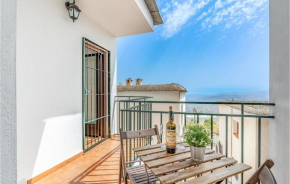 Stunning home in Granada with WiFi and 2 Bedrooms, Granada
